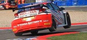 Shedden wins controlled opening race Shedden wins controlled opening race