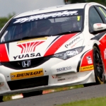 Honda celebrate triple Oulton success