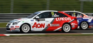 Muller leads Chevrolet 1-2-3 in practice Muller leads Chevrolet 1-2-3 in practice