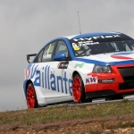 Menu wins race two as ‘Vaillant’