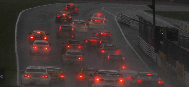 BTCC race start in the rain at Brands Hatch