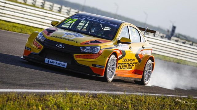 Lada vesta tcr