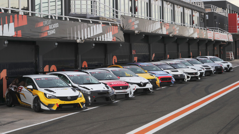 TCR cars in Valencia