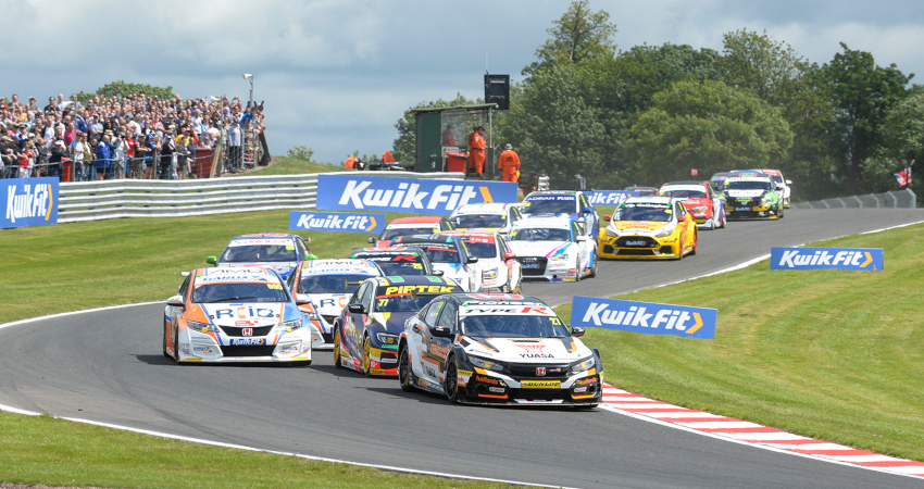 BTCC start at Oulton Park