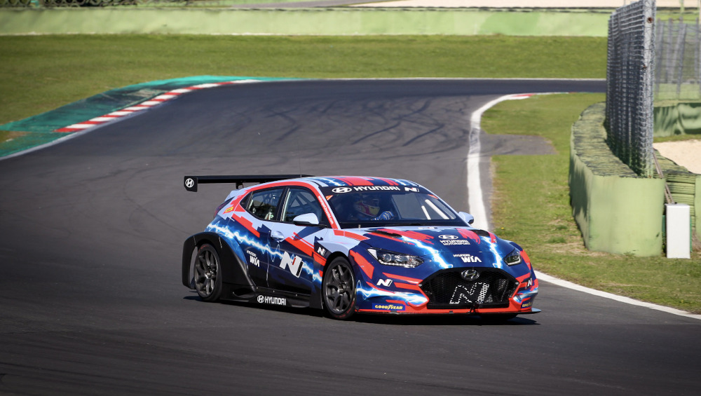 Augusto Farfus, Hyundai Veloster N ETCR