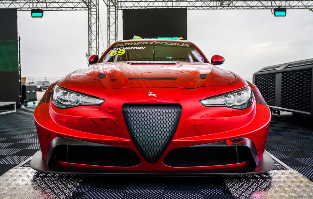 Alfa Romeo Giulia ETCR