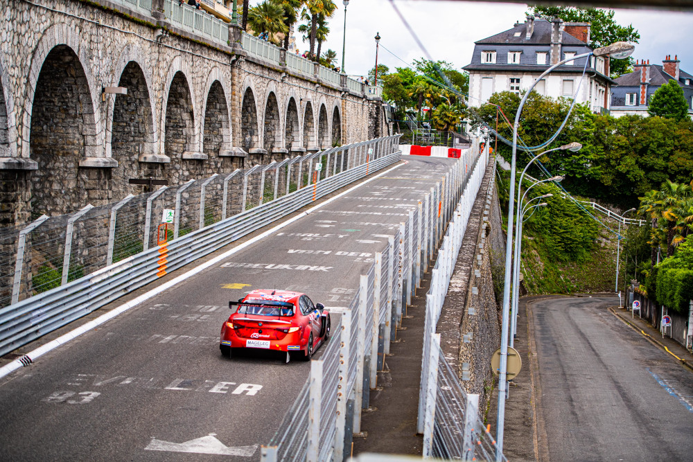 Romeo Ferraris, Alfa Romeo Giulia ETCR