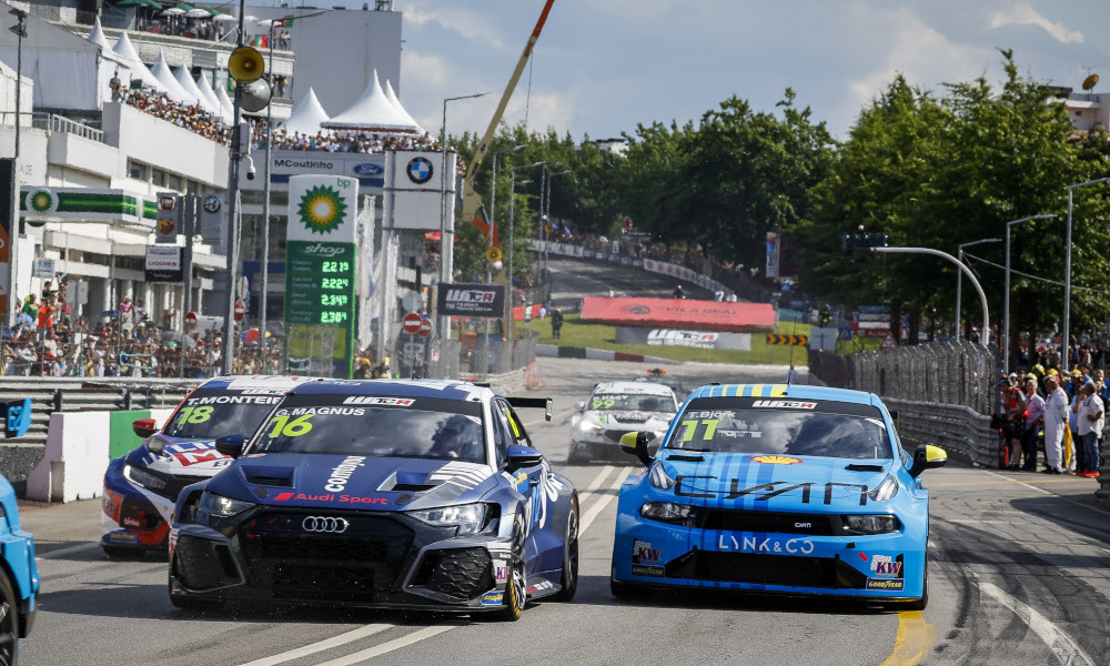 Gilles Magnus, Comtoyou Racing, Audi RS3 LMS TCR and Thed Björk, Cyan Racing, Lynk & Co 03 TCR