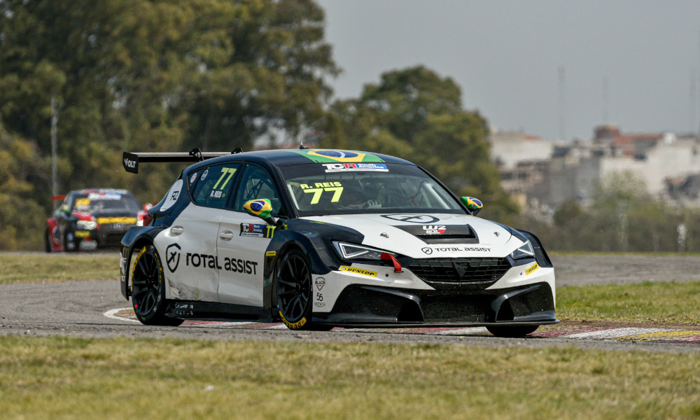 Raphael Reis, W2 Pro GP, CUPRA Leon Competición TCR