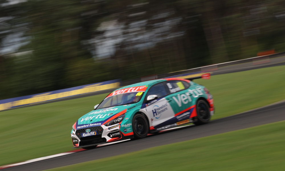 Tom Ingram continues Croft domination with dominant pole position